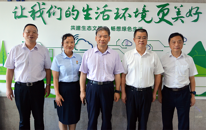 國(guó)家工信部中小企業(yè)局梁志峰局長(zhǎng)一行蒞臨九九智能環(huán)?？疾煺{(diào)研